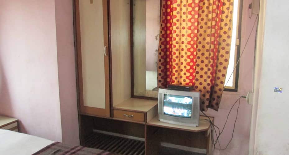 Sai Pooja Lodge, Shirdi 3